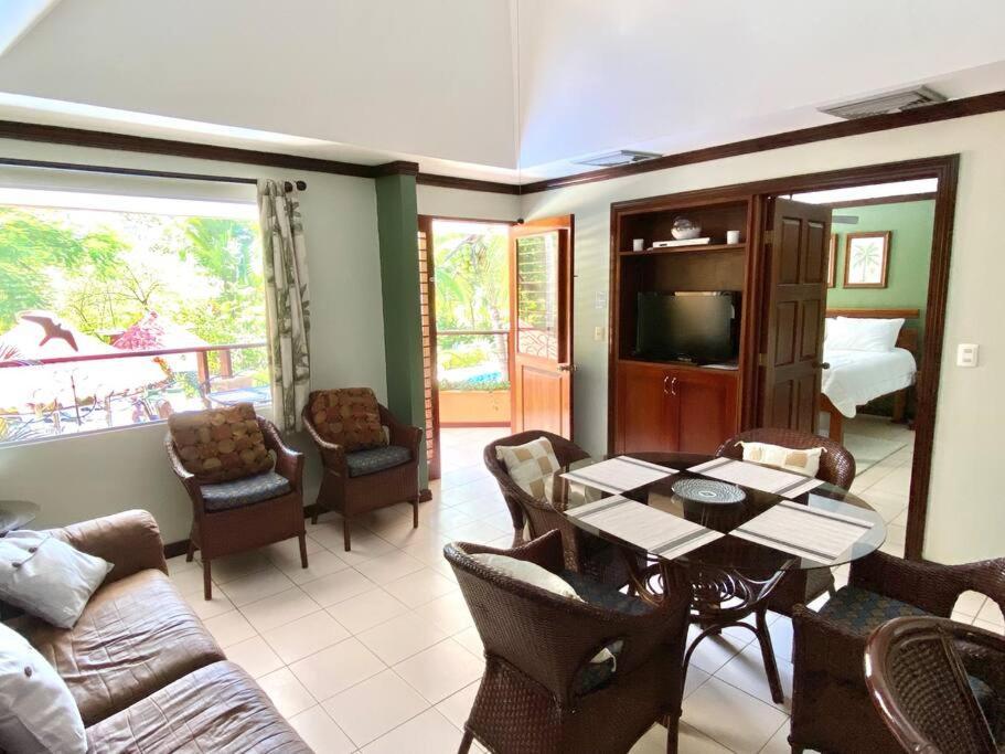 Lovely 2-Bdroom Condo In Laguna Eco Village Resort 奎波斯城 外观 照片
