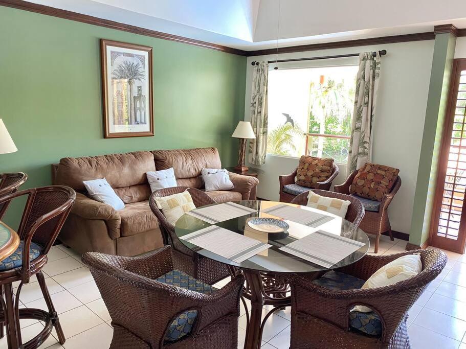 Lovely 2-Bdroom Condo In Laguna Eco Village Resort 奎波斯城 外观 照片